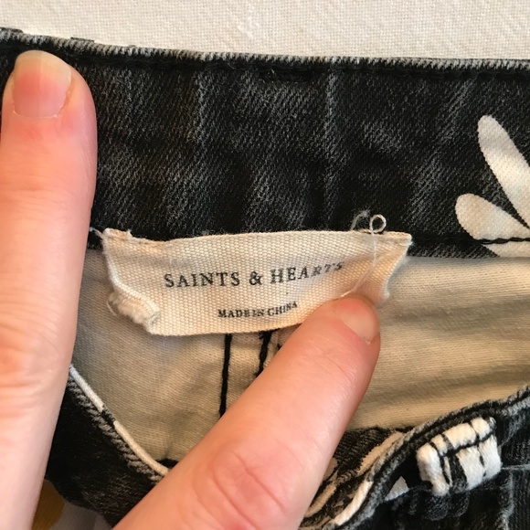 Saints & Hearts Bell Bottom Jeans Daisy Print Small Extra Wide Flare Black - Picture 4 of 11
